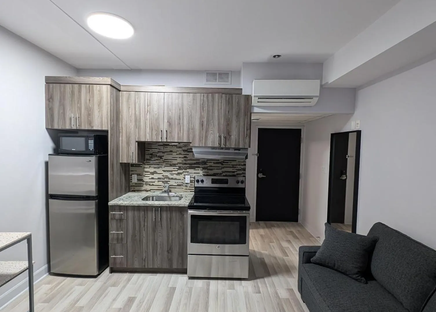 아파트호텔 Cdqi Hotel 오타와